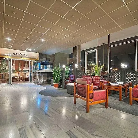 Retro Hotel