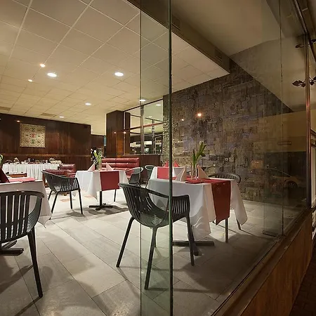 Hotel Retro 3*
