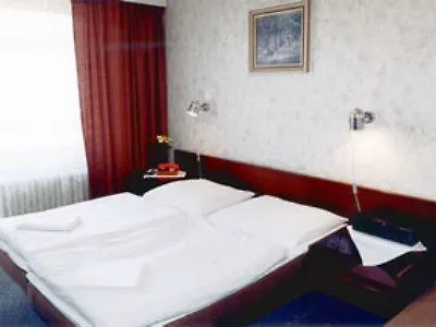 Hotel Kladno فندق