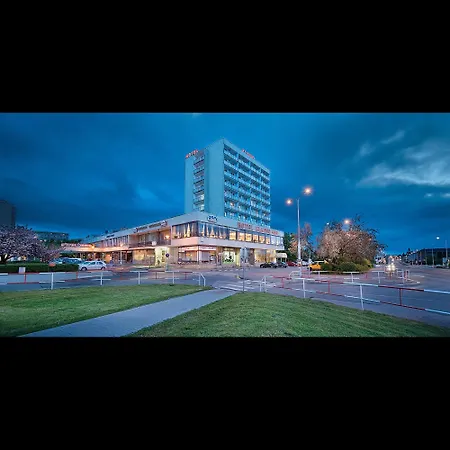 Hotel Kladno فندق 3*