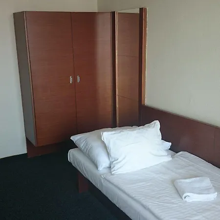 Hotel Retro 3*