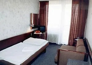 Hotel Retro 3*