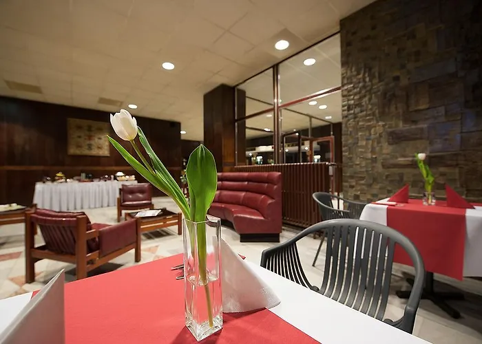 Hotel Retro 3*